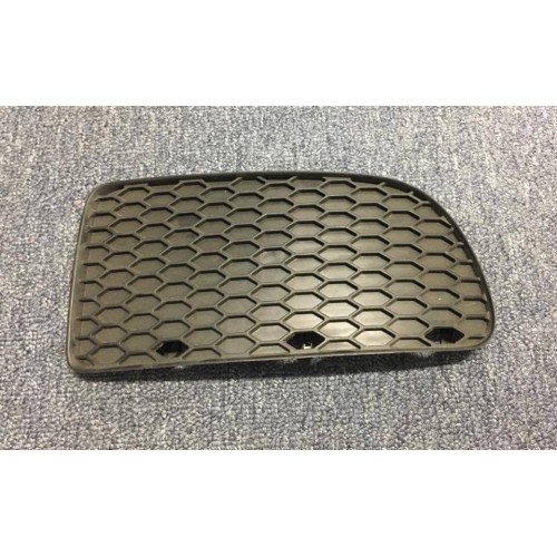 R32 Front Bumper Grille - Left