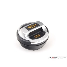 R8 Oil Cap