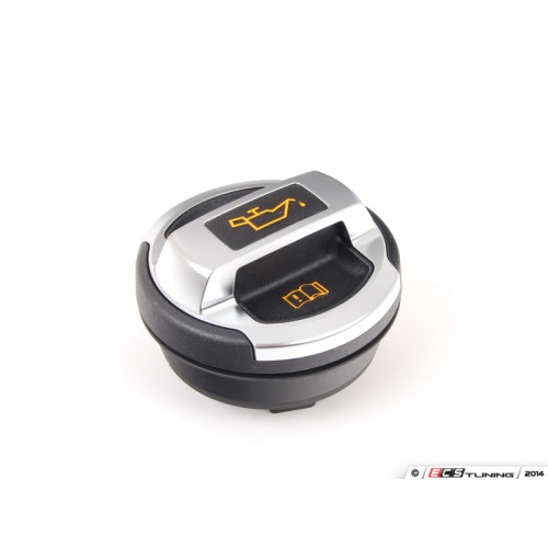 R8 Oil Cap